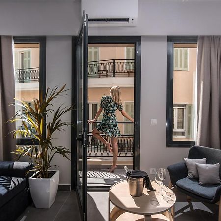 Jacuzzi Suite Piazza Dei Leoni Heraklion  Bagian luar foto